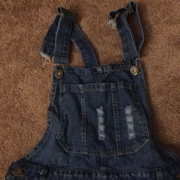 Overalls. Back pockets, pocket in front. - Picture 3 of 5